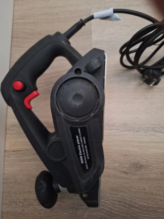 Cepillo Eléctrico  madera 600W