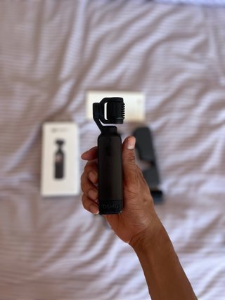 DJI Osmo Pocket 2 con accesorios