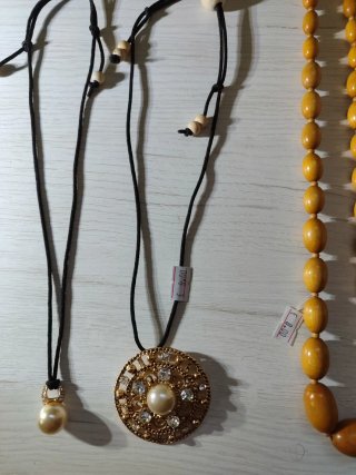 Lote 3 collares colgante perla y dorado