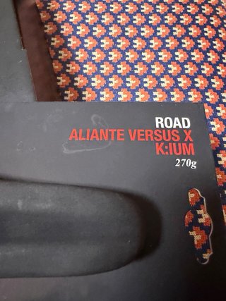 Sillín Fizik Aliante VSX Negro/Rojo