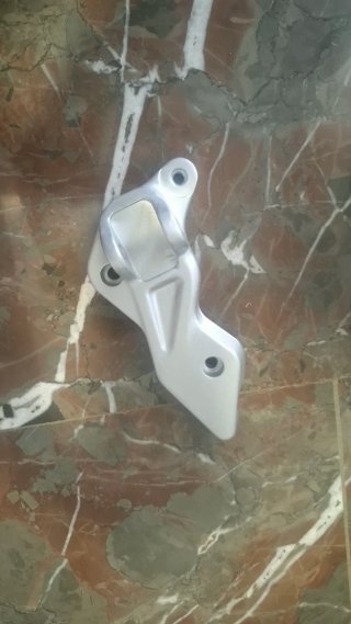 Estriberas Aprilia Dorsoduro Reforzadas