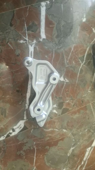 Estriberas Aprilia Dorsoduro Reforzadas