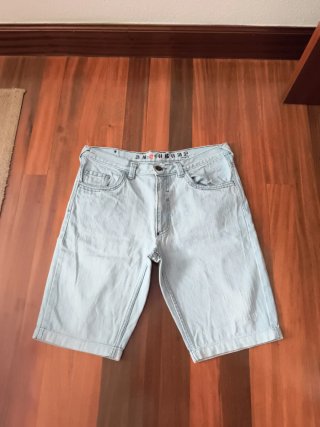 Pantalón corto vaquero chico