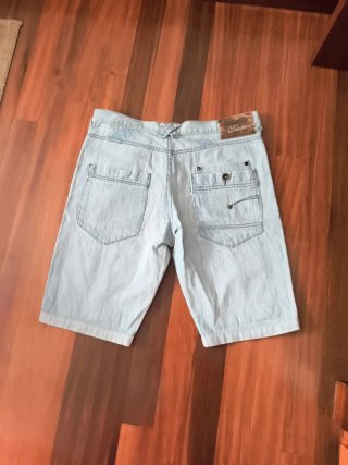 Pantalón corto vaquero chico