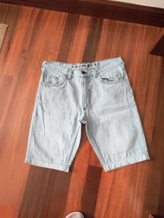 Pantalón corto vaquero chico