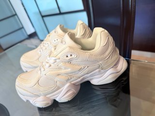 New Balance 9060 Blancas