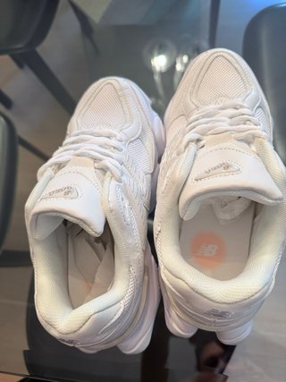 New Balance 9060 Blancas