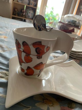 Taza Villeroy & Boch con plato y cuchara