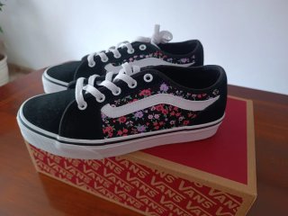 Vans Filmore Decon Floral Negras - Talla37 NUEVAS