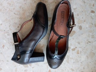 Zapatos Pikolinos Tacón Negro