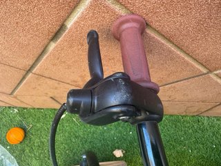 Bicicleta de aprendizaje Btwin senza pedali