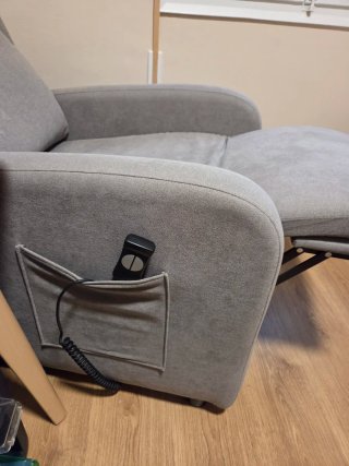 Sillón eléctrico articulado, extensible  y elevado