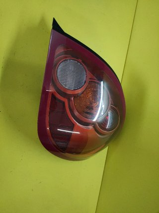 PILOTO TRASERO DERECHO NISSAN ALMERA II N16