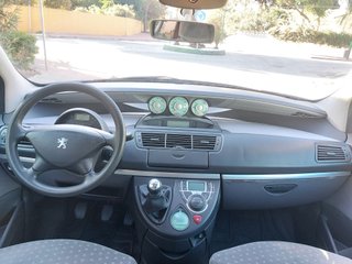 Peugeot 807