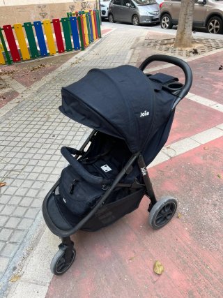 Carro Joie seminuevo