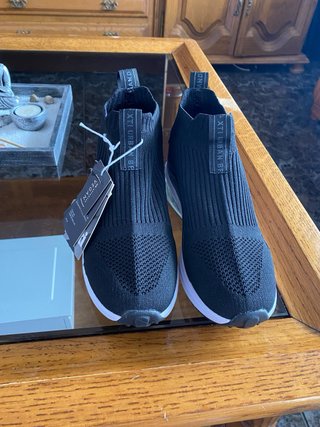 Zapatilla deportiva XTI TROEN negra