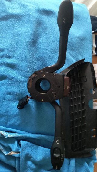 Elevalunas Dcho Golf GTI III mas alternador