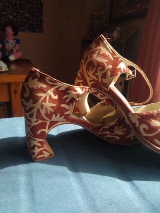 Elegantísimos zapatos de mujer 41 "MUXART" Barcelo