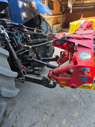 Segadora acondicionadora Pöttinger Novacat 302