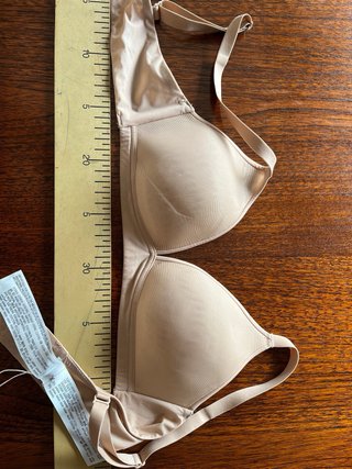 Sujetador invisible Oysho beige