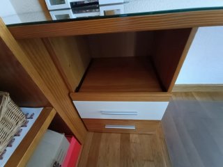 Escritorio de madera maciza con cristal