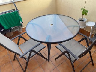 Mesa redonda jardín + 2 sillas
