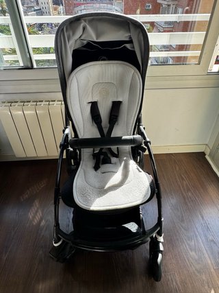 Bugaboo Bee 6 silla y capazo con accesorios