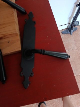 Manillas de puerta negras