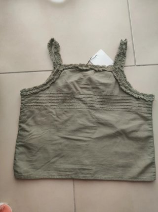 Top Zara verde oliva Talla XS