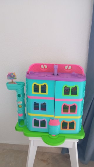 Casa Gaby Gato y muñecos