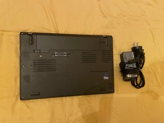 Pc Notebook Lenovo Thinkpad x260 i5 8/256 ssd.