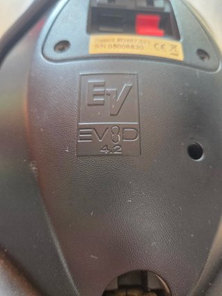 Altavoces Electro-Voice EVID 4.2 Negros
