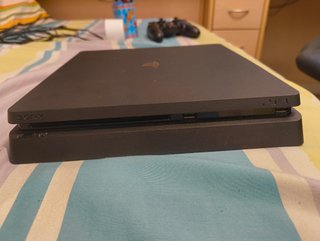 PS4 Slim 1TB + 2 Mandos + 6 Juegos