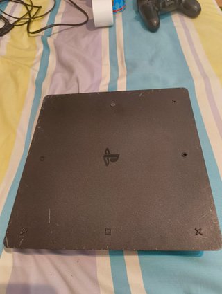 PS4 Slim 1TB + 2 Mandos + 6 Juegos