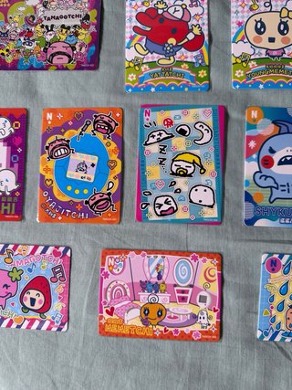 NUEVO en funda - Cartas Tamagotchi variadas