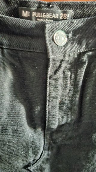 Falda vaquera negra Pull and Bear Talla M