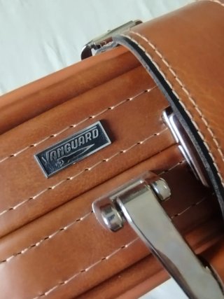 Maletín Vanguard Retro Marrón