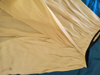 Falda midi Zara amarilla mantequilla.TS