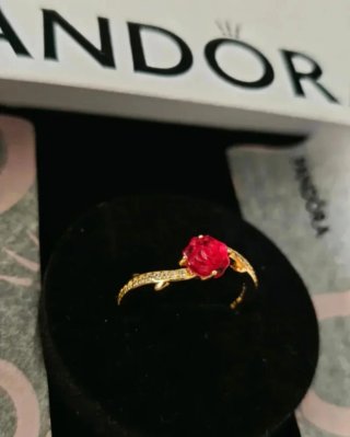 Anillo Pandora Rosa de la Bella y la Bestia
