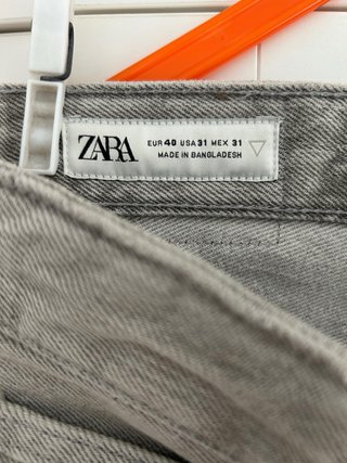 Pantalón Zara Gris