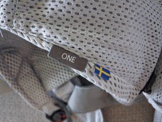 Mochila Porteo BabyBjorn One Gris