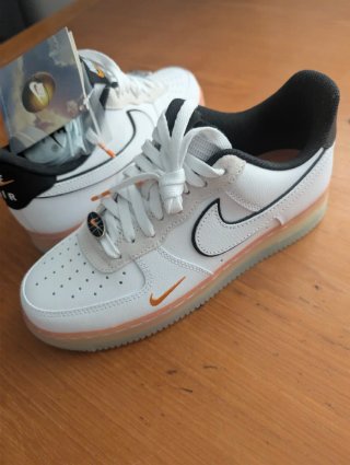 Nike Air Force 1 Low Blancas Naranja