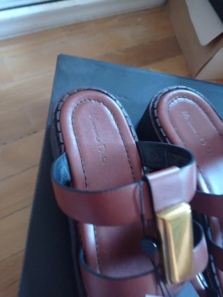 Sandalias Massimo Dutti Marrones Piel Doradas