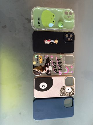 Lote 5 Fundas Móvil Variadas Para iphone 12 mini.