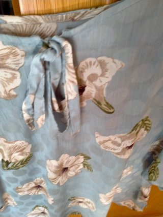 Blusa estampada flores azul