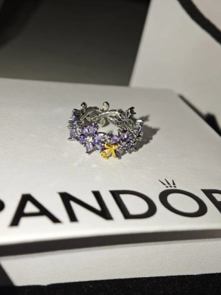 Anillo Pandora Colección Bridgerton
