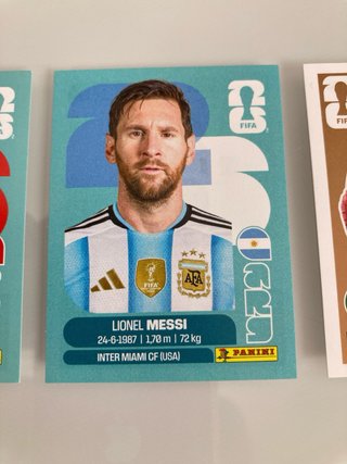 Cromos Mundial 2026 Ronaldo, Messi, Dorado.