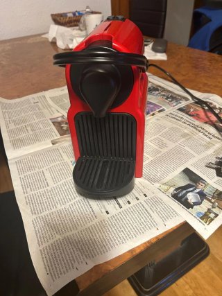 Cafetera Nespresso Roja