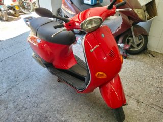 Vespa ET2 2 Tiempos Roja