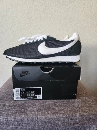 Zapatillas Nike LD 1000 Negras y Blancas